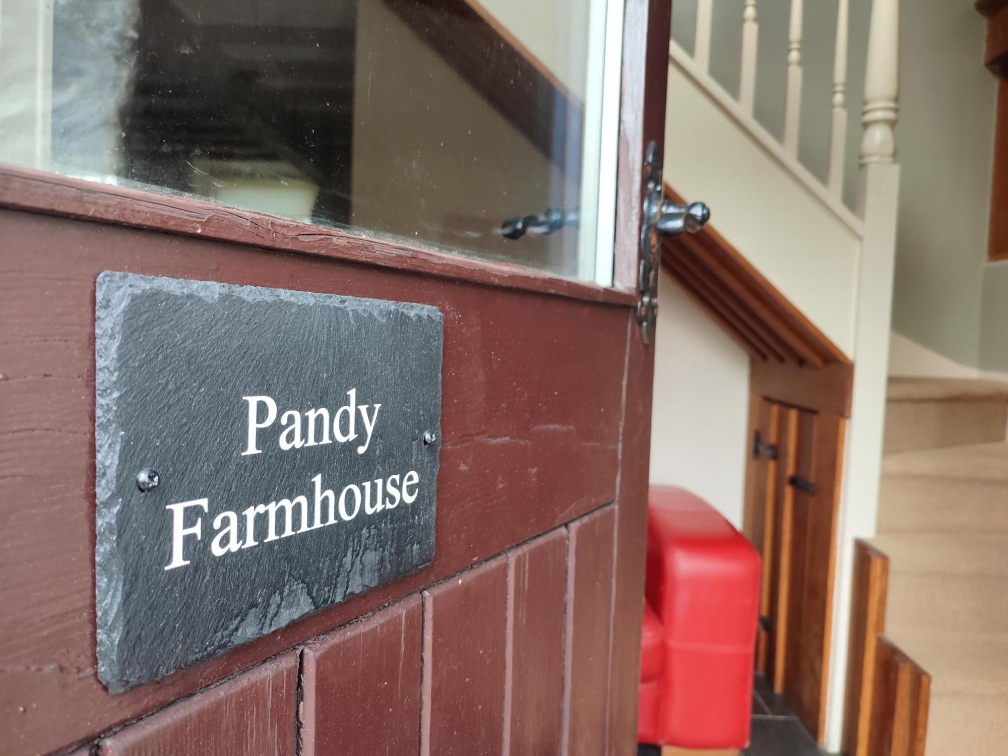 Pandy Farmhouse - Panoramic Mountain Views Within Snowdonia'S National Park - 4X4 Recommended Dolgellau Exterior photo