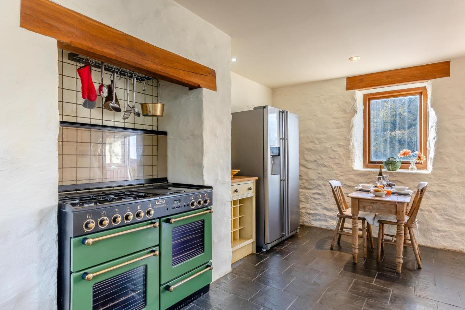 Pandy Farmhouse - Panoramic Mountain Views Within Snowdonia'S National Park - 4X4 Recommended Dolgellau Exterior photo